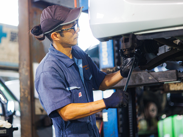 愛地モータース