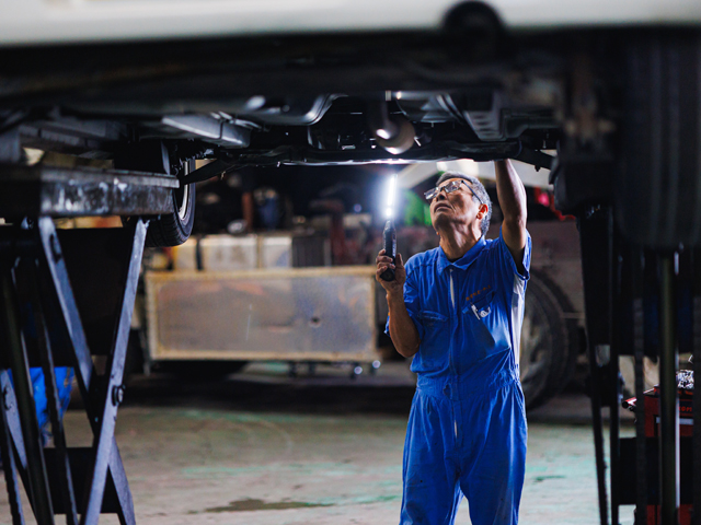 愛地モータース